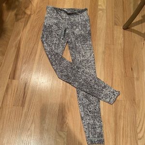 Mottled print lululemon full length tight